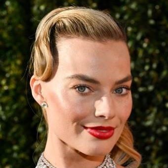 Margot Robbie's Barbie hair